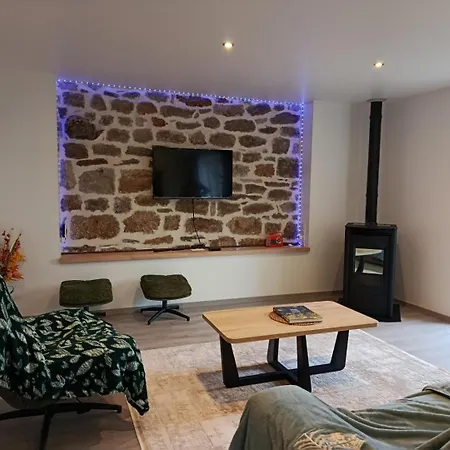 펜션 La Sagnette 4/6 Personnes Lanuejols (Lozere)