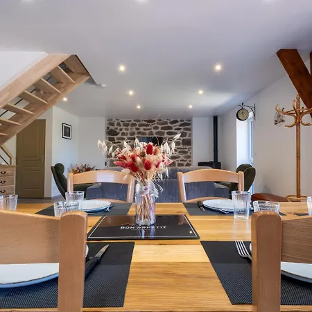 Ferienhaus La Sagnette 4/6 Personnes Lanuejols (Lozere)