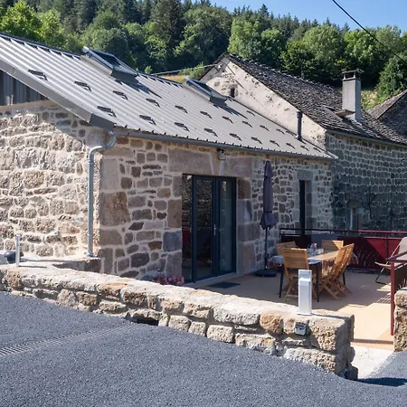 Ferienhaus La Sagnette 4/6 Personnes Lanuejols (Lozere)